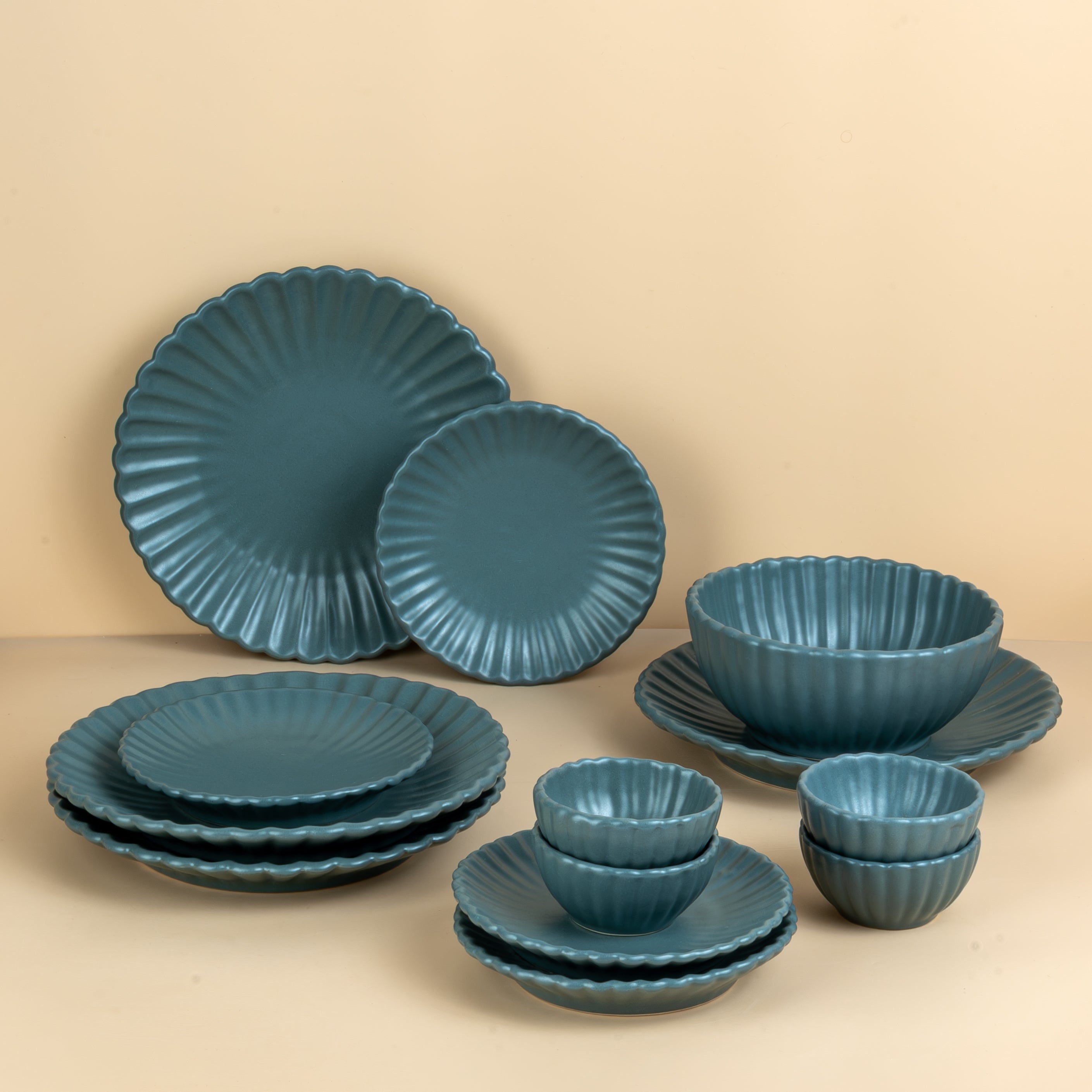 Nimbus – 14-Piece Ceramic Dinner Set for 4