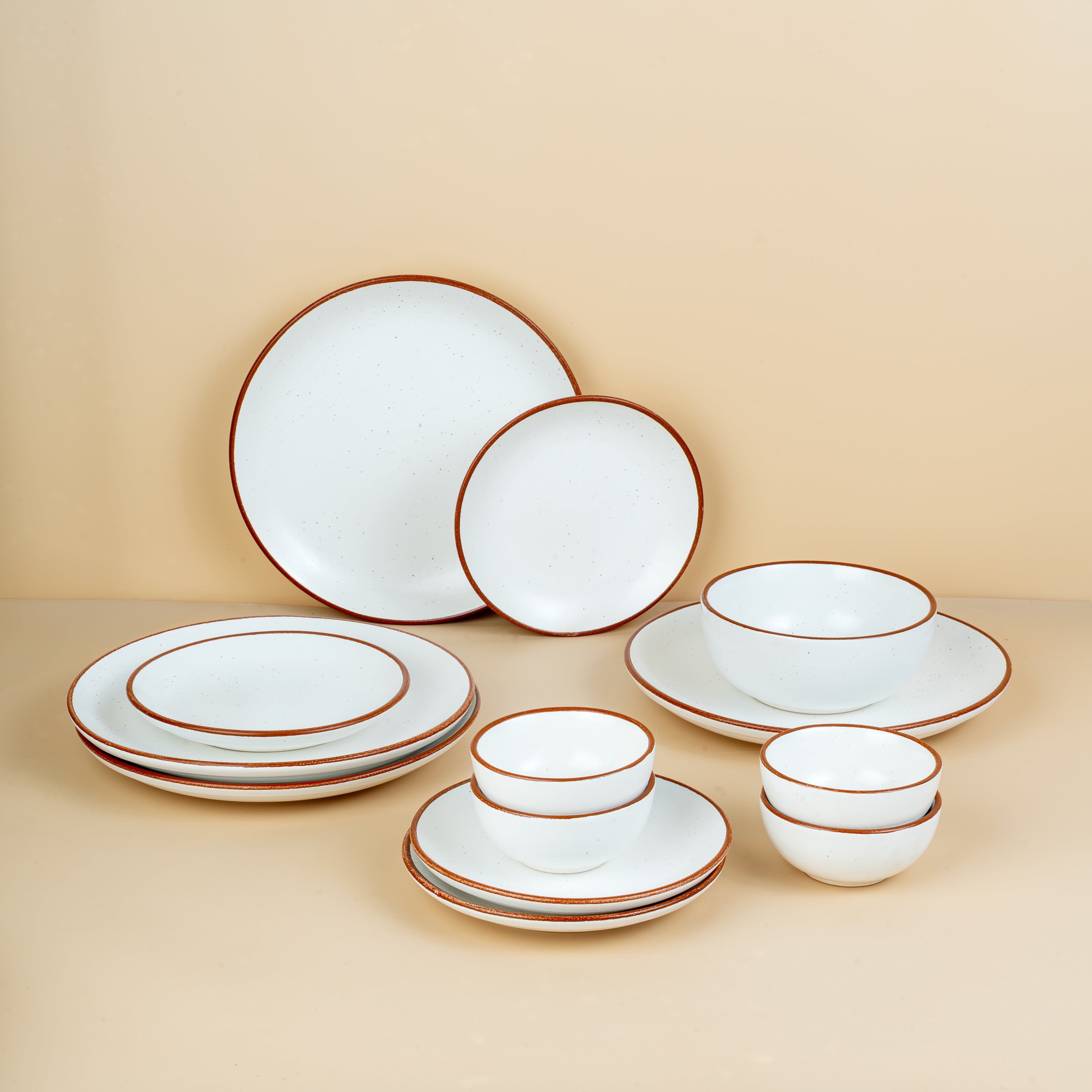 Dune – 14-Piece Ceramic Dinner Set for 4