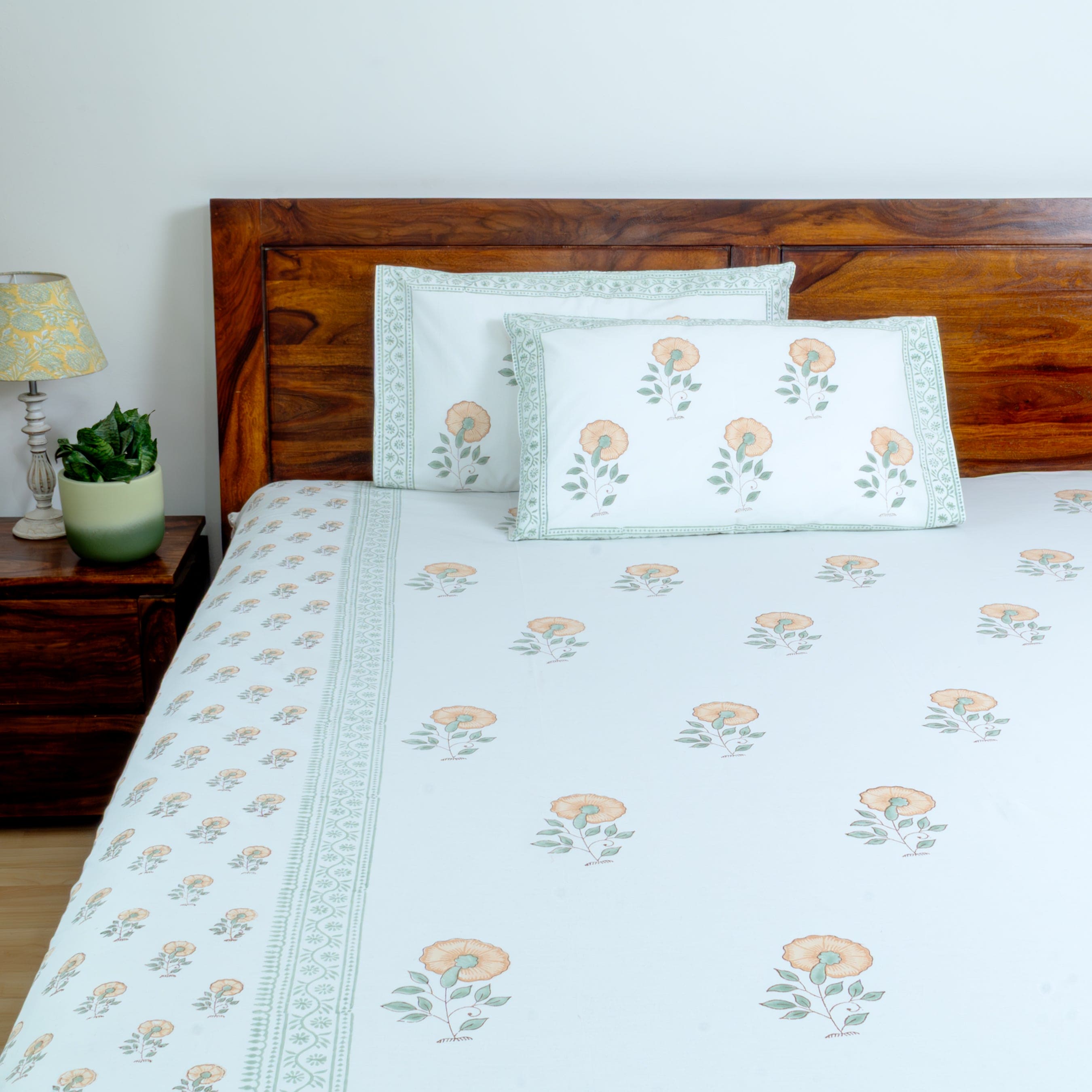 Cassia – Premium Percale Cotton Bedsheet Set (Super King, 300 TC, 2 Reversible Pillow Covers)