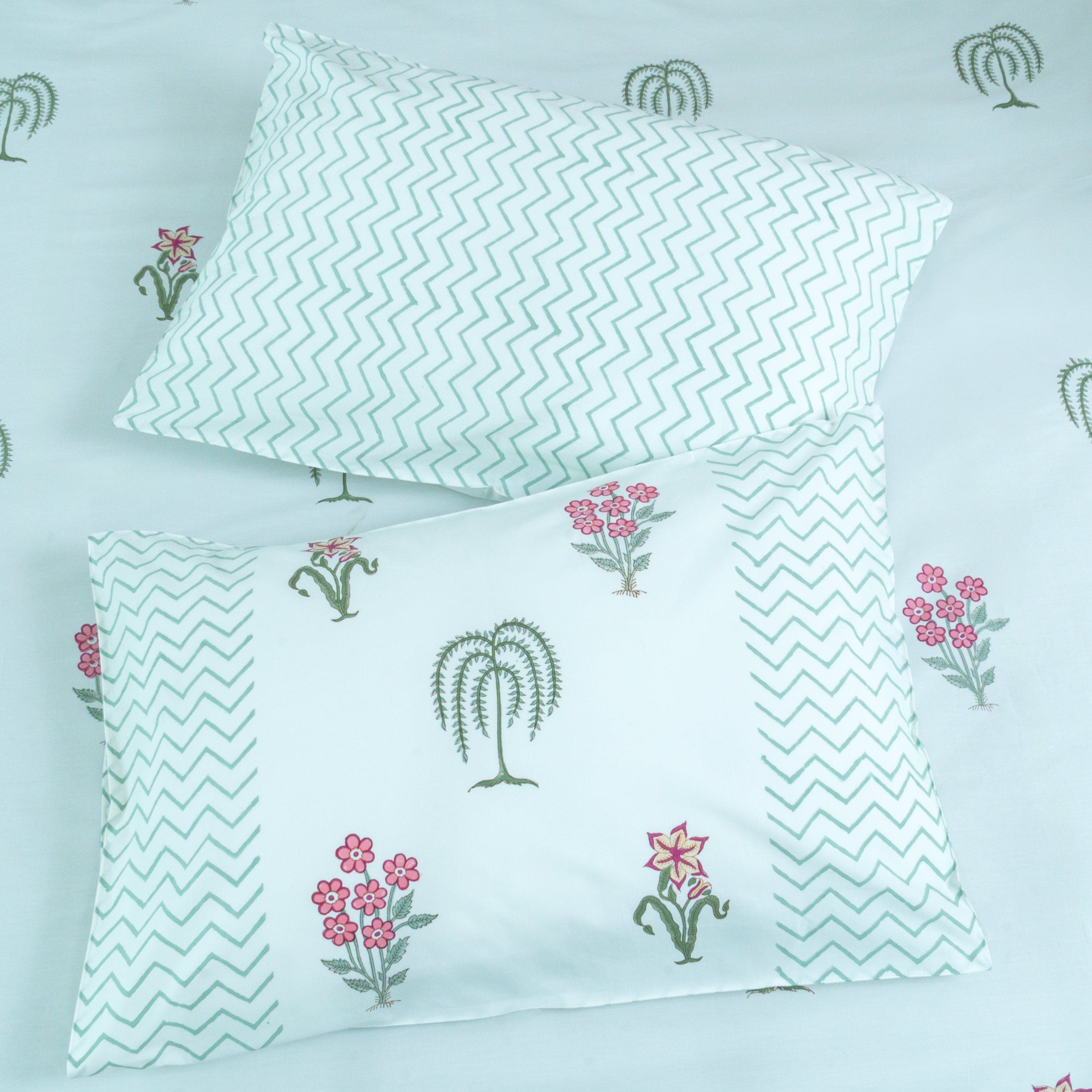 Willow – Premium Percale Cotton Bedsheet Set (Super King, 300 TC, 2 Reversible Pillow Covers)