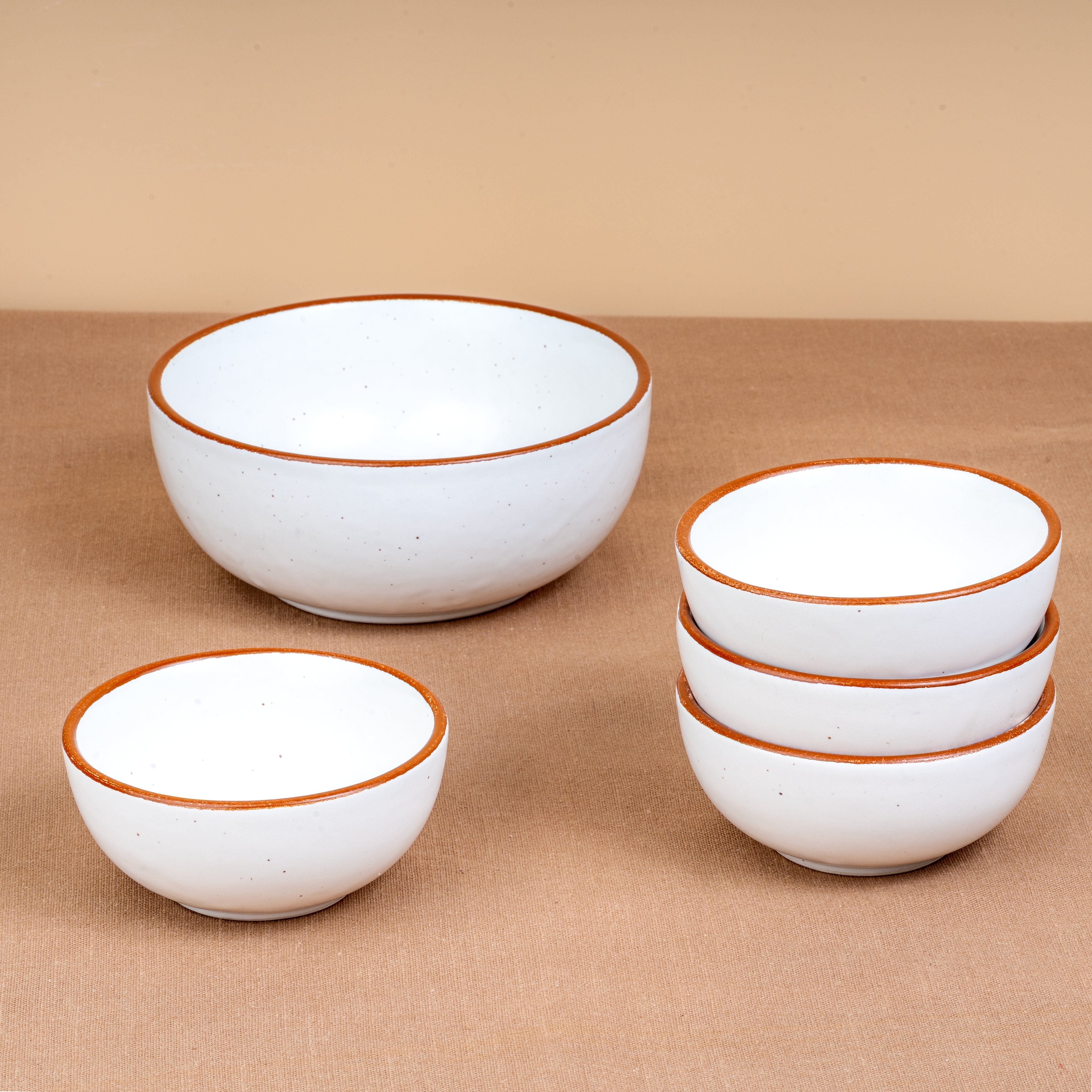 Dune – Ceramic Serving Set (1 Serving Bowl + 4 Small Bowls)