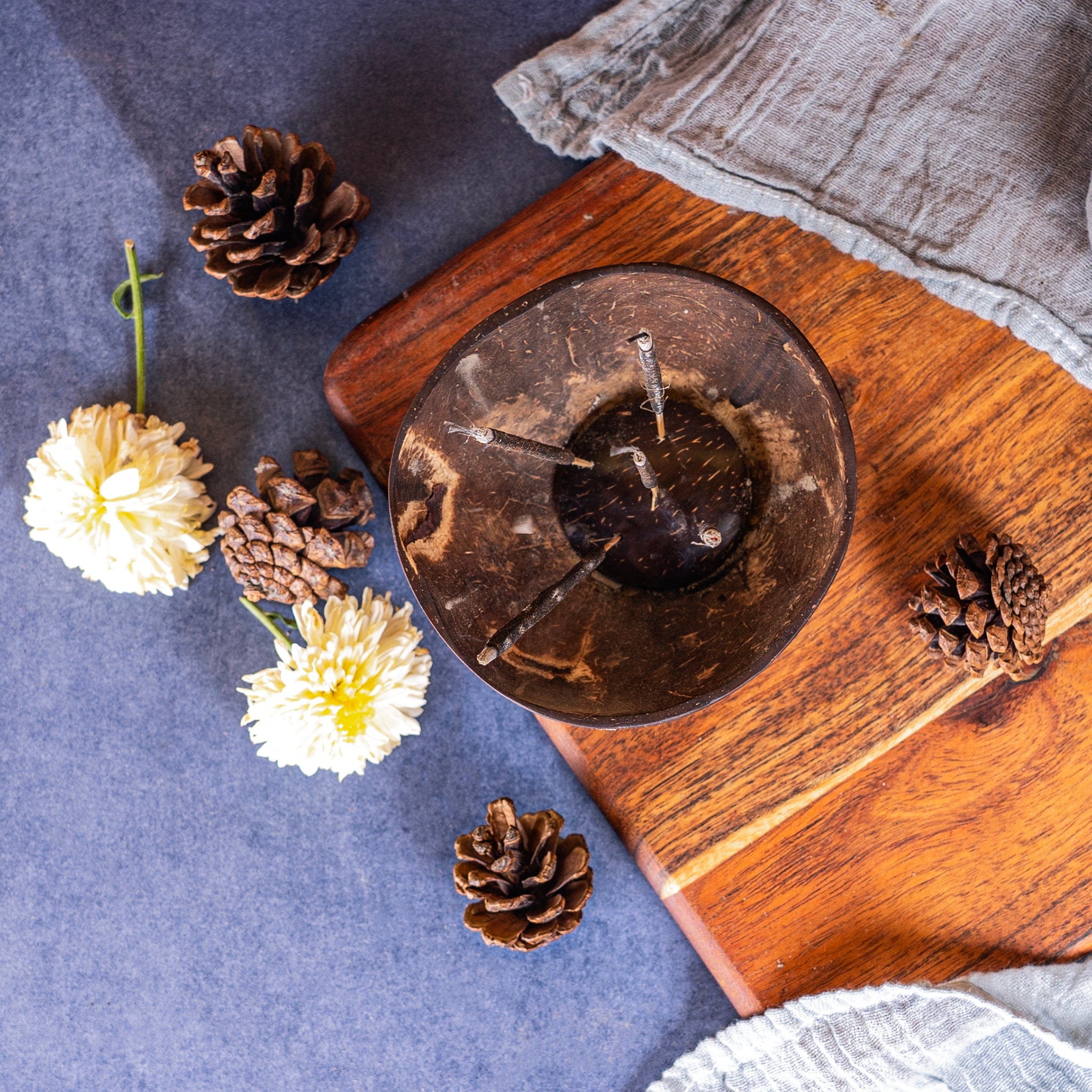 Decor Coconut Shell Incense Holder artmansha
