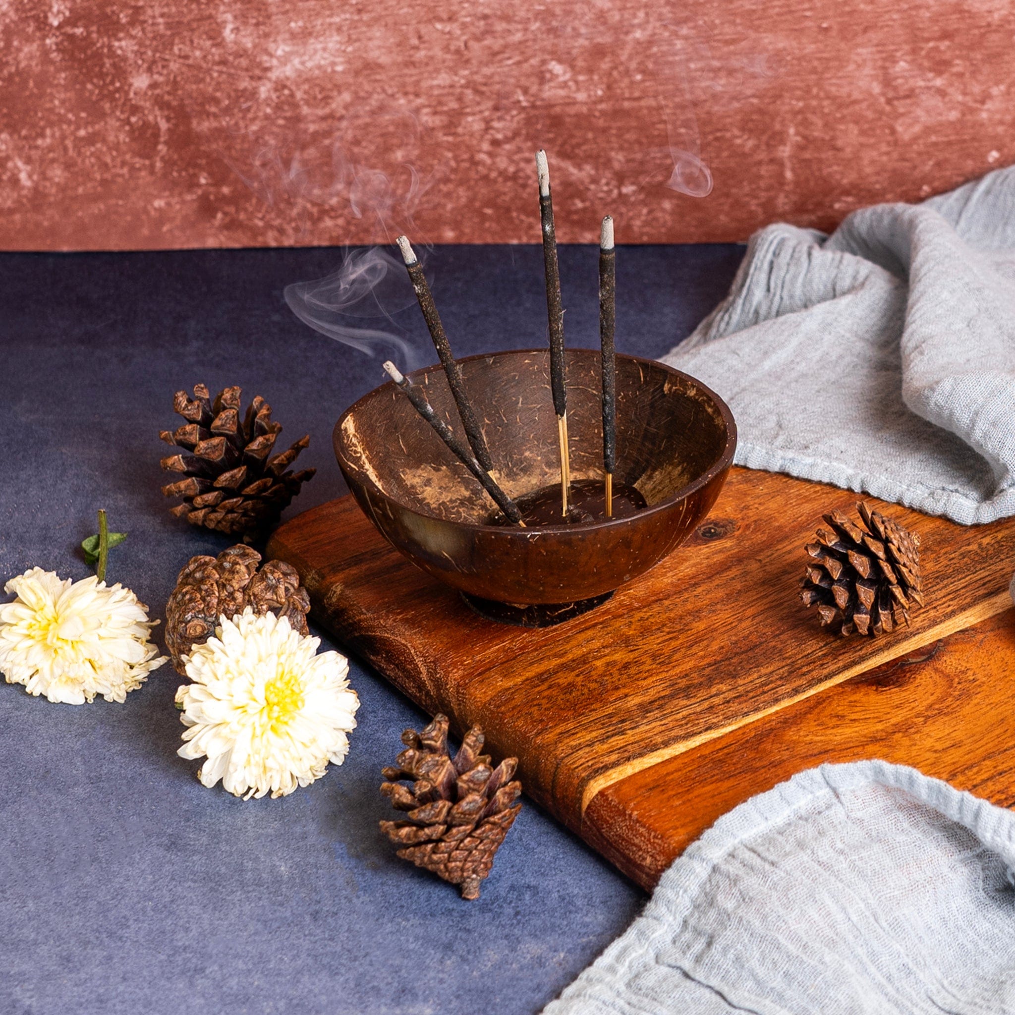 Decor Coconut Shell Incense Holder artmansha