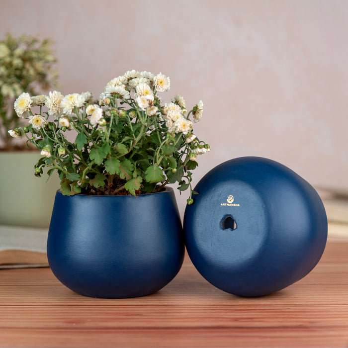 Artmansha 'Minimal' Dark Blue Terracotta Planter