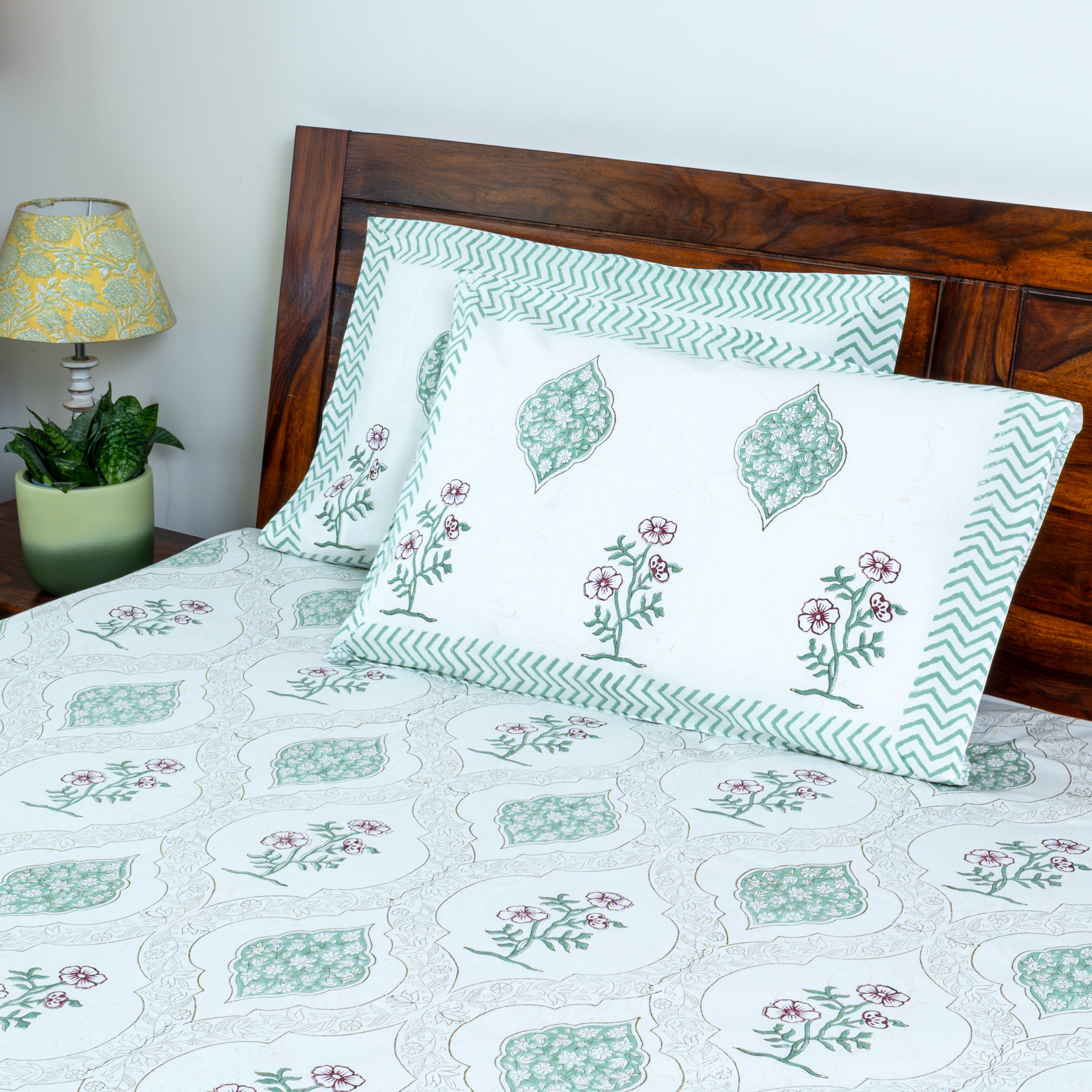 Cedar - 100% Cotton Percale 300 TC Bedsheet - Super King Size