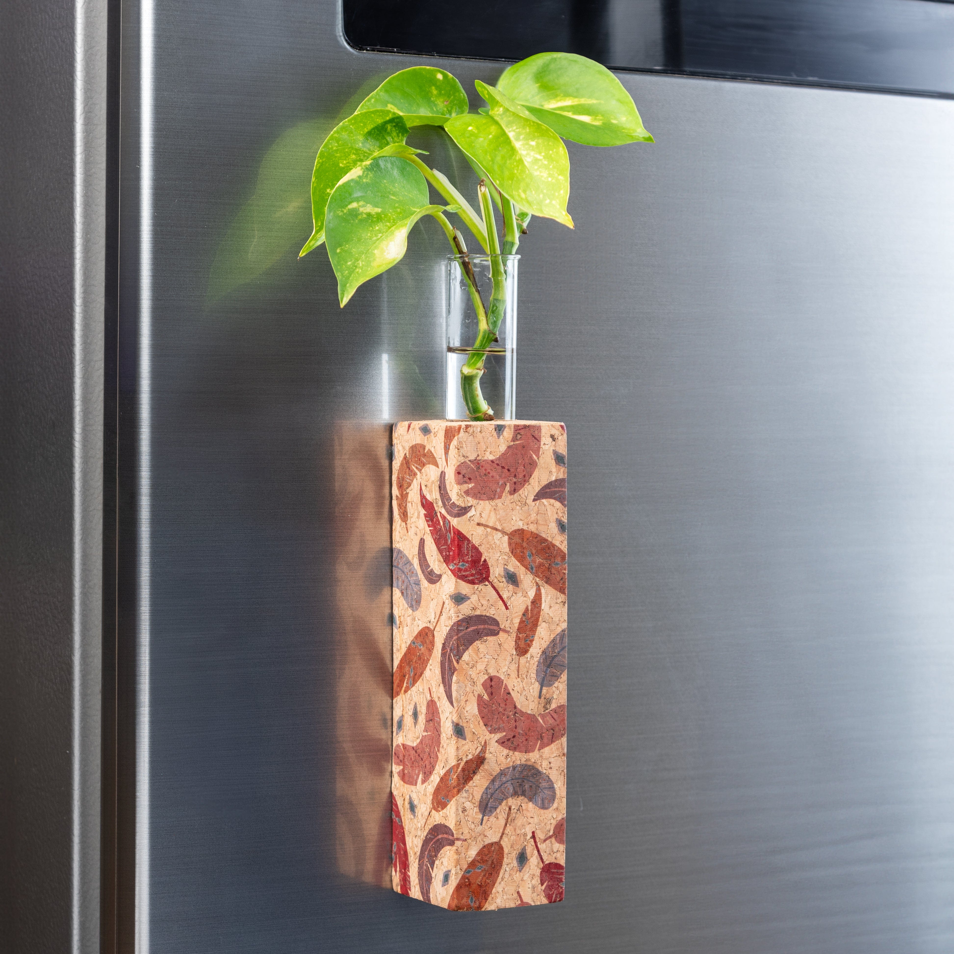 Vases 'Leafy' Cork Magnetic Planter/Vase artmansha